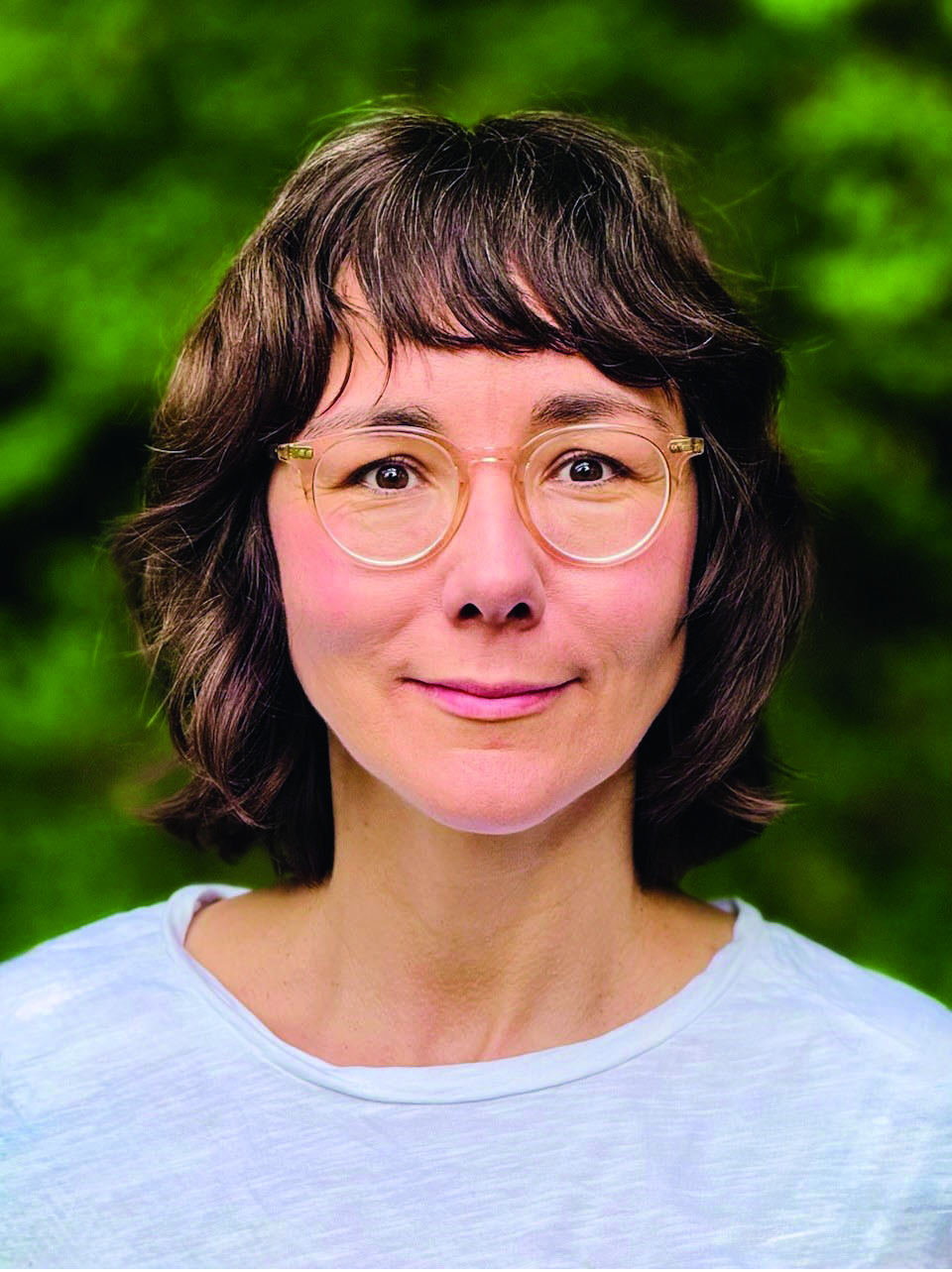 Porträtfoto der Autorin Lena Hach, Copyright Jacob Bühs